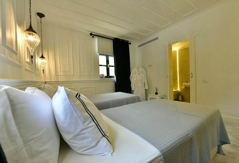 簡易ホテル Siyah Lale Cunda 1841