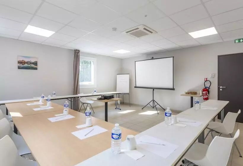 B&b Hotel Aix En Provence Venelles