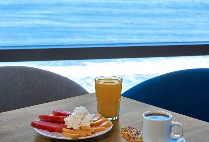 Hotelli City Express Plus By Marriott Ensenada