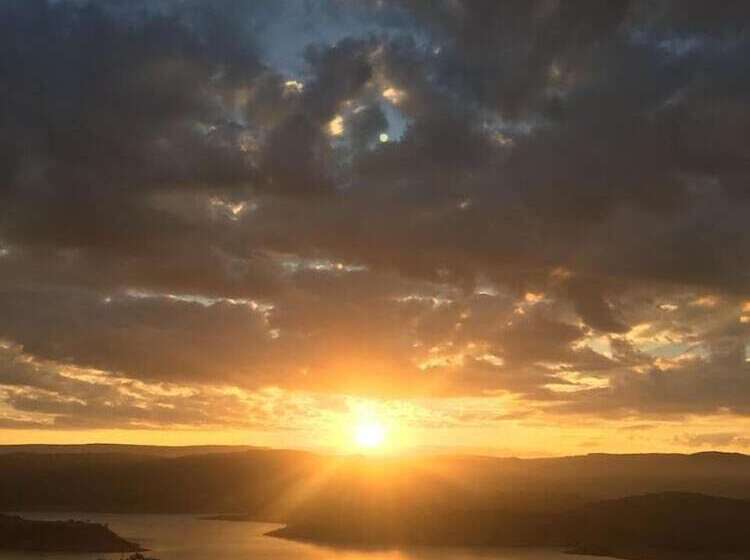 فندق Escarpas Do Lago Capitolio