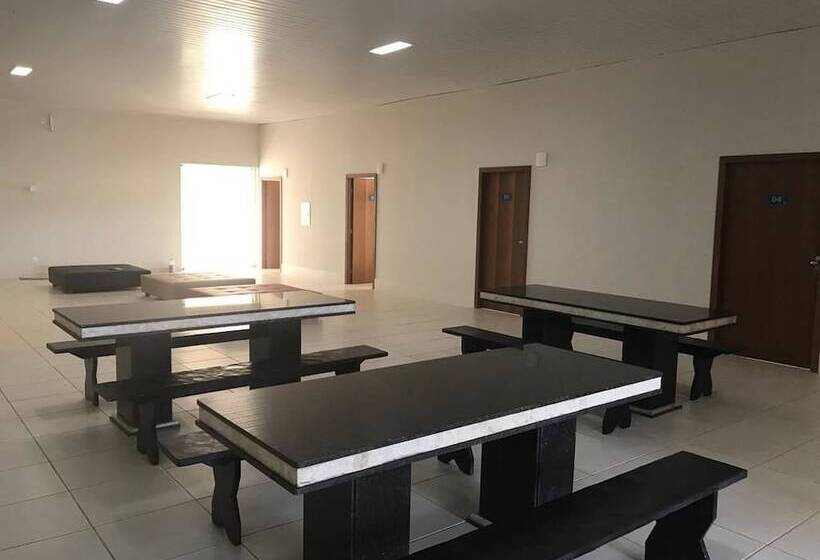 فندق Escarpas Do Lago Capitolio