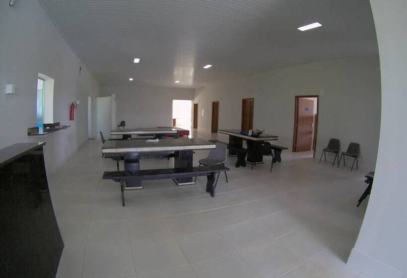 فندق Escarpas Do Lago Capitolio