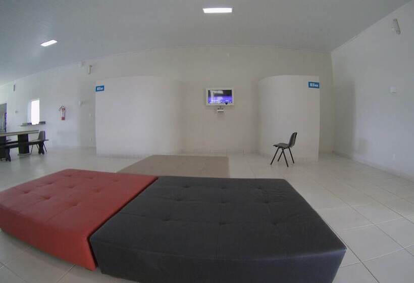 فندق Escarpas Do Lago Capitolio