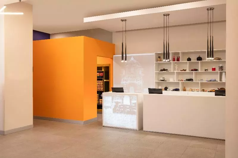 ホテル Fiesta Inn Express Monterrey Centro