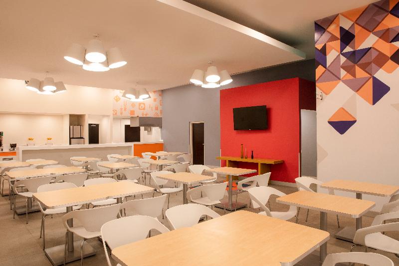 فندق Fiesta Inn Express Monterrey Centro