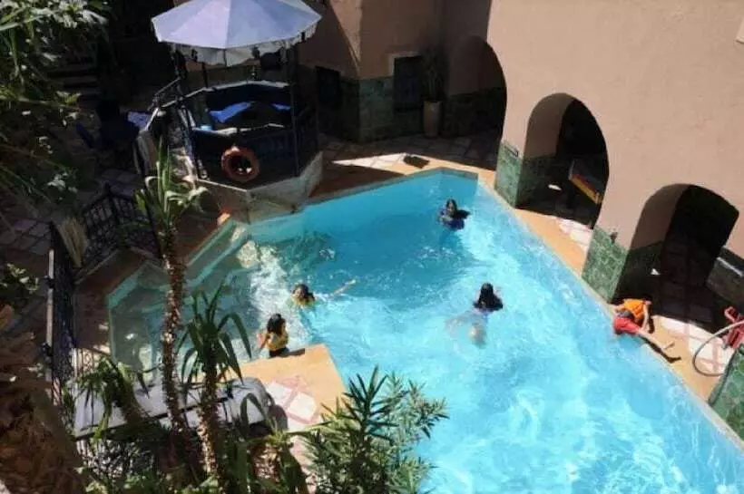 هتل Hôtel Riad Dar Daïf
