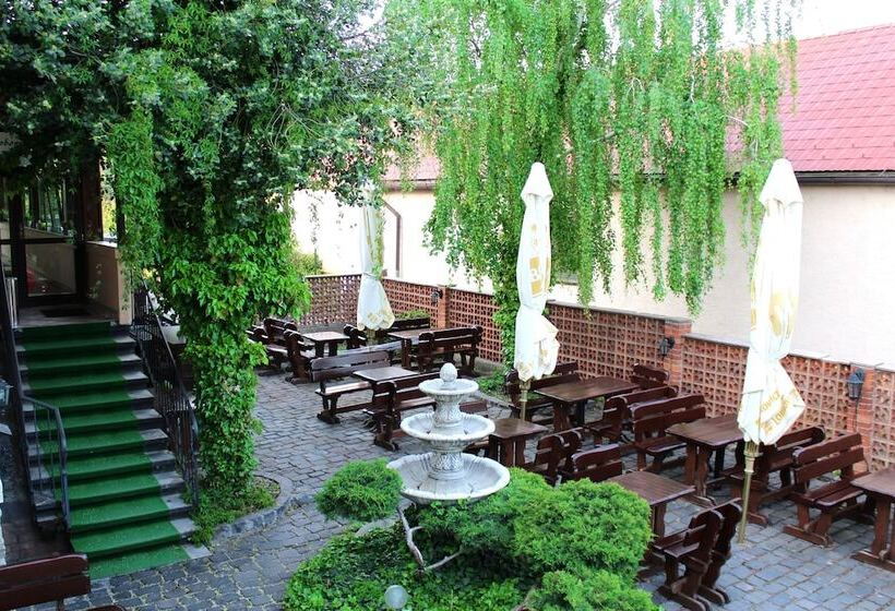 פנסיון Penzion & Wellness Zoborska