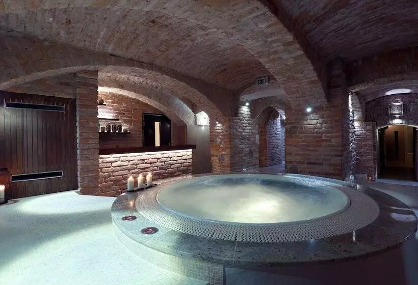 ペンション Penzion & Wellness Zoborska