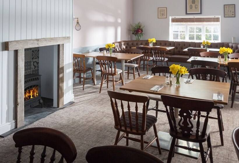 فندق صغير Rashleigh Arms