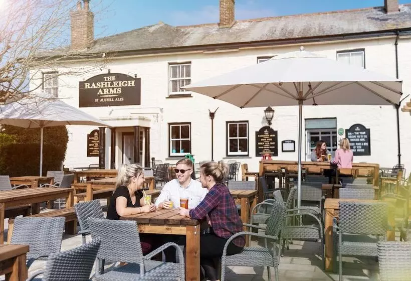 Retkeilymaja Rashleigh Arms