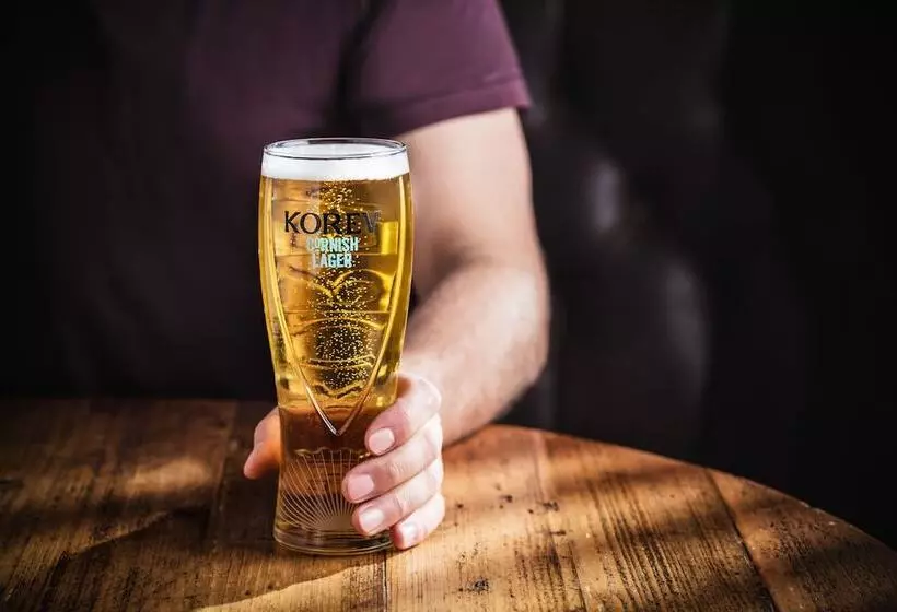 Retkeilymaja Rashleigh Arms