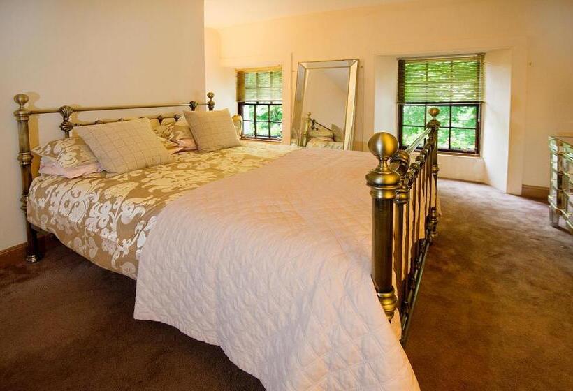 호스텔 The Falls Of Dochart Inn