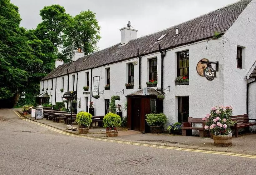 Retkeilymaja The Falls Of Dochart Inn