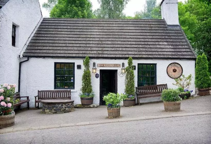 Retkeilymaja The Falls Of Dochart Inn