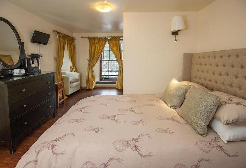 호스텔 The Falls Of Dochart Inn