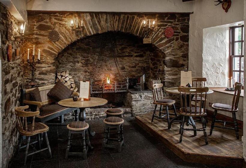 호스텔 The Falls Of Dochart Inn