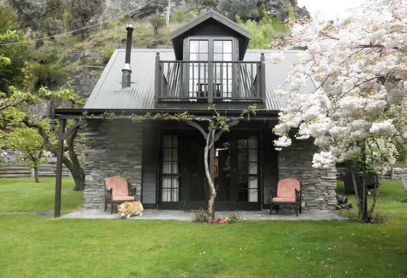 Bed and Breakfast Trelawn Place