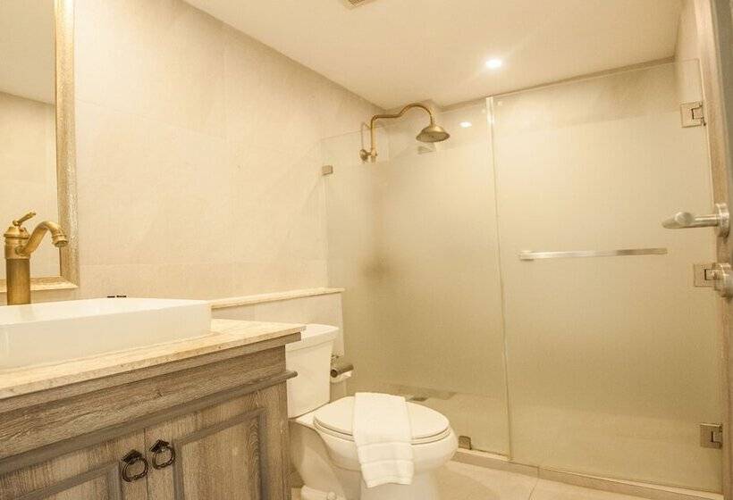 בית מלון כפרי B2 Riverside Premier Resort