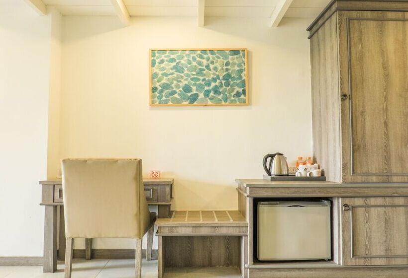 בית מלון כפרי B2 Riverside Premier Resort