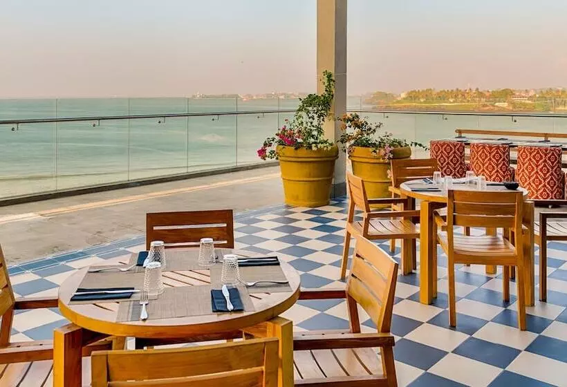 ホテル Blue Beach Galle