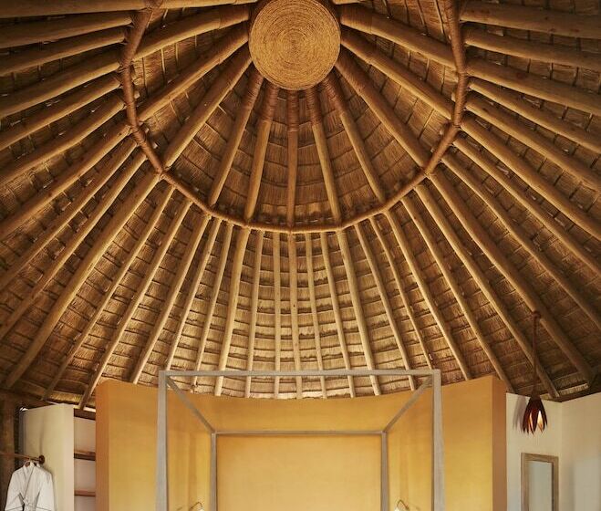 בית מלון כפרי Jetwing Surf