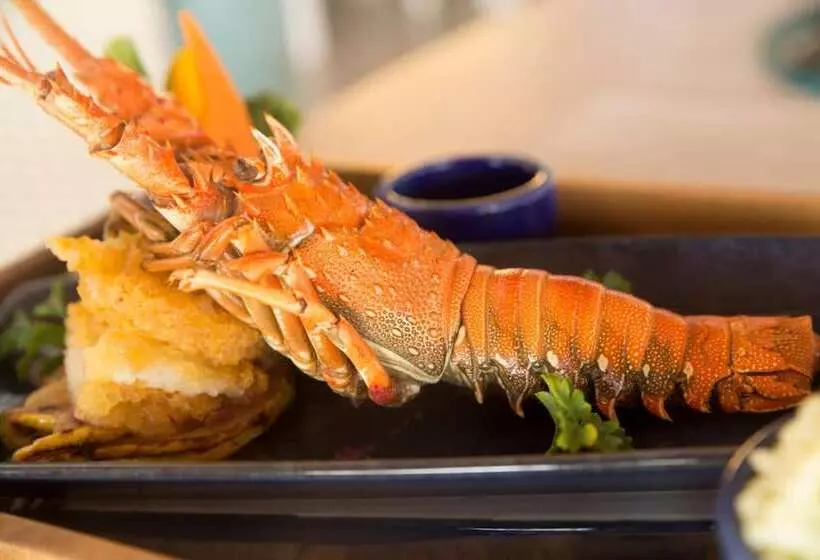 Hotelli Jetwing Surf