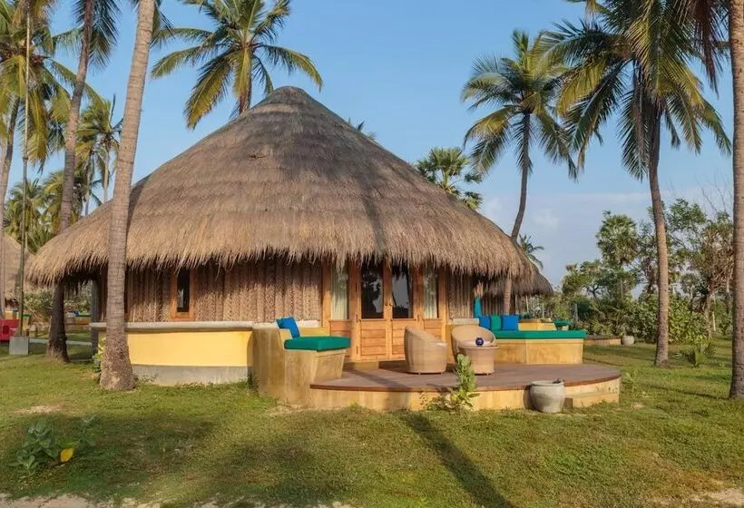 Hotelli Jetwing Surf