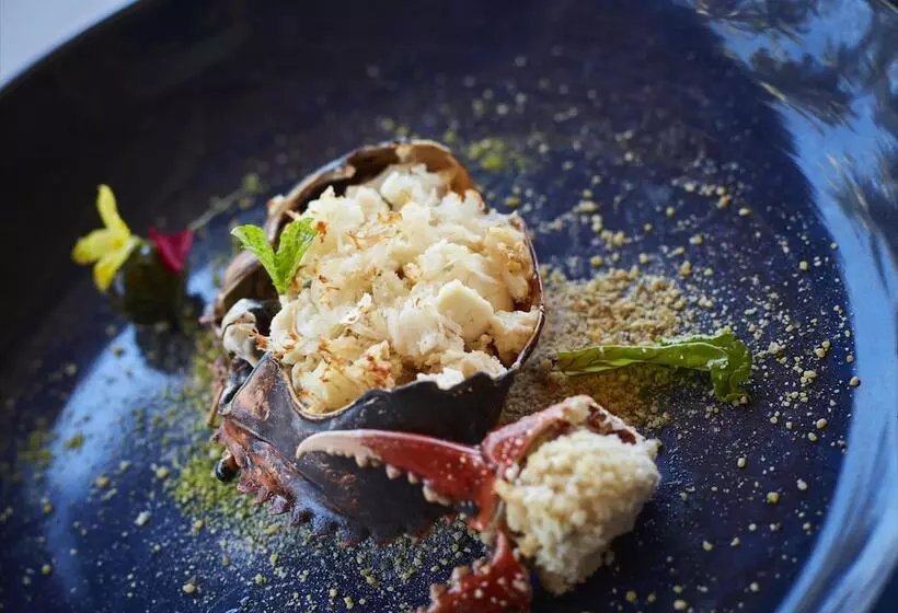 Hotelli Jetwing Surf