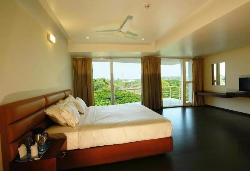 ホテル Malabar Residency