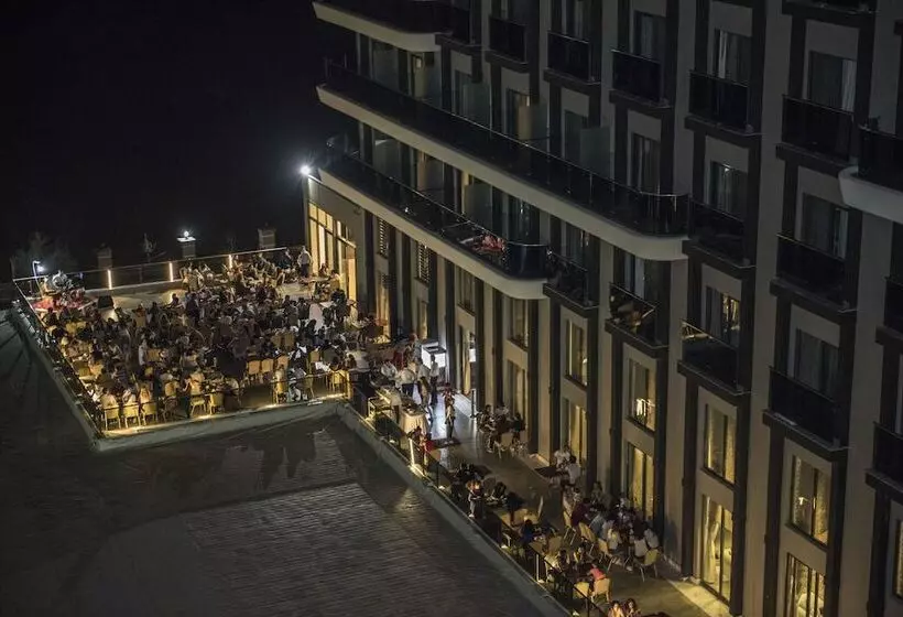 ホテル May Thermal Resort Spa