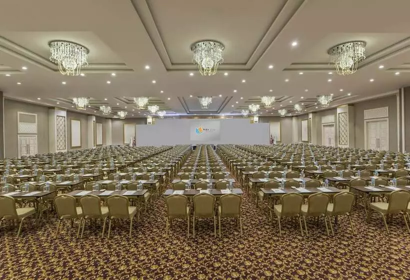 ホテル May Thermal Resort Spa