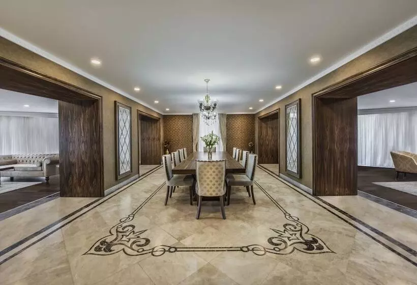 ホテル May Thermal Resort Spa