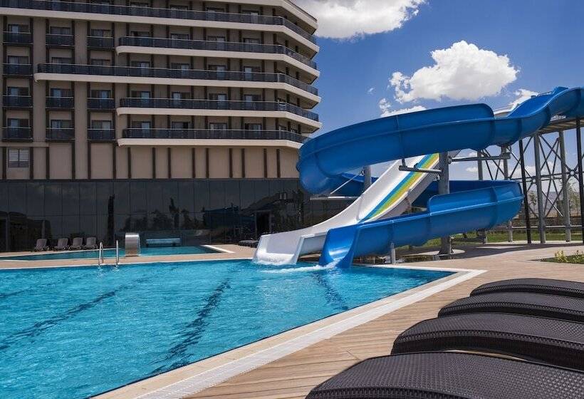 בית מלון כפרי May Thermal Resort Spa