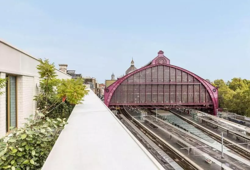 هتل NH Collection Antwerp Centre