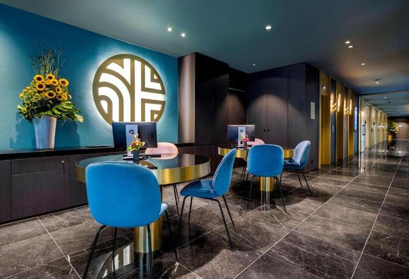 فندق NH Collection Antwerp Centre