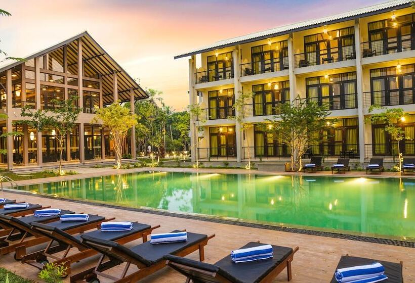 בית מלון כפרי Oak Ray Wild Yala