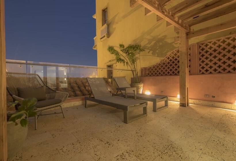 فندق Santa Catalina