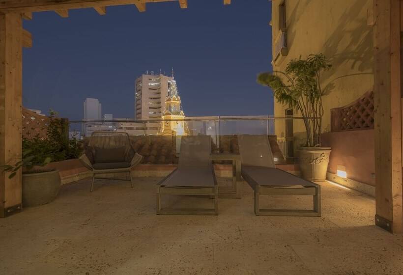 فندق Santa Catalina