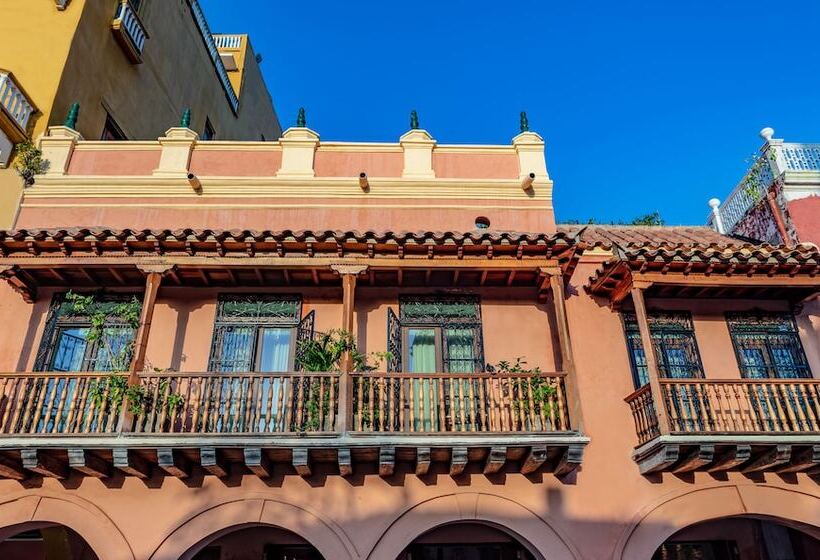 فندق Santa Catalina