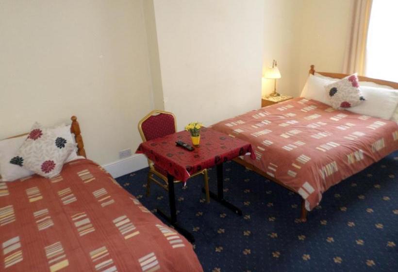 ペンション Atini Guest House