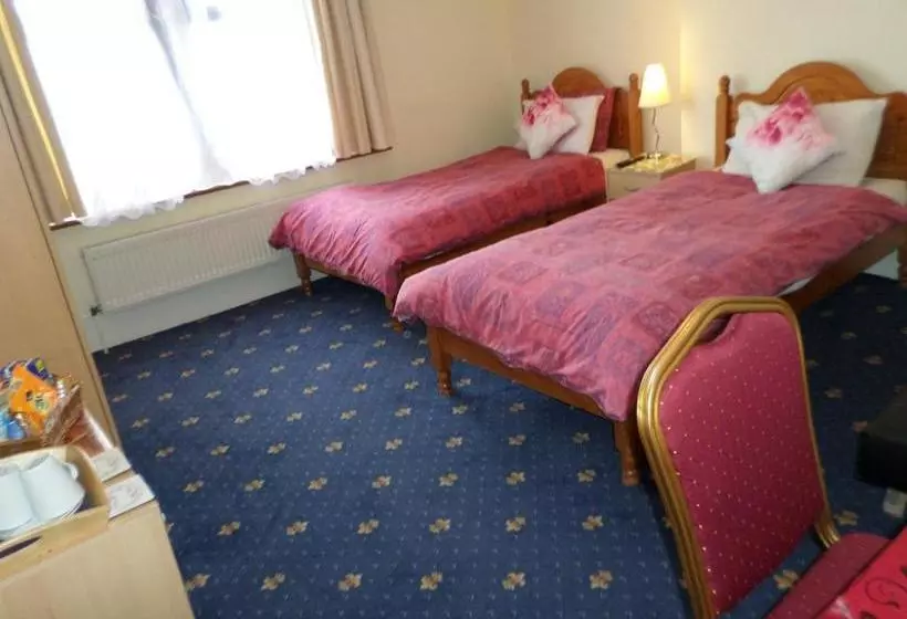 پانسیون Atini Guest House