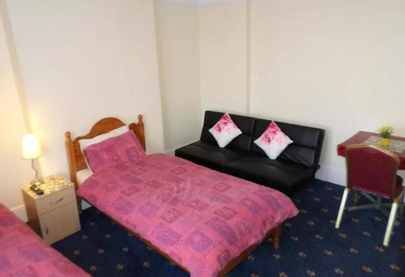 پانسیون Atini Guest House