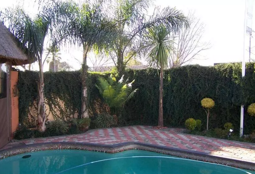 ペンション Big 5 Guest House