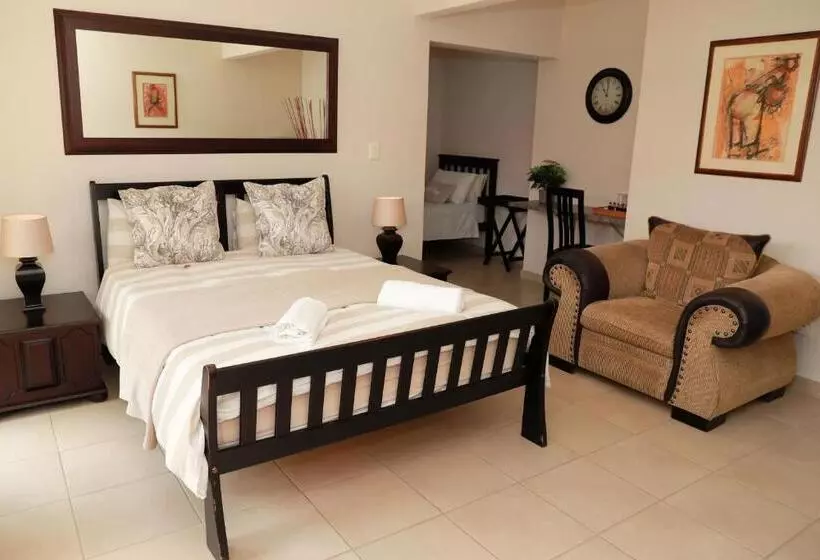 ペンション Big 5 Guest House