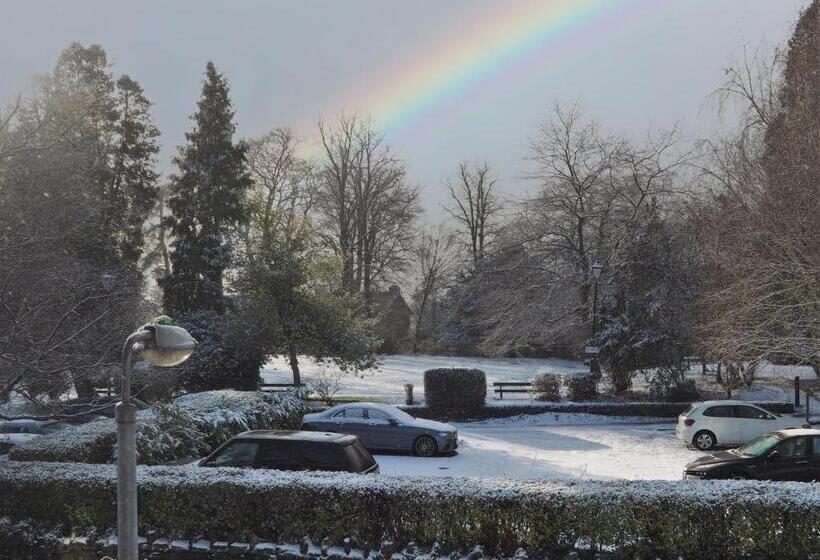 膳宿费 Broadlands Windermere