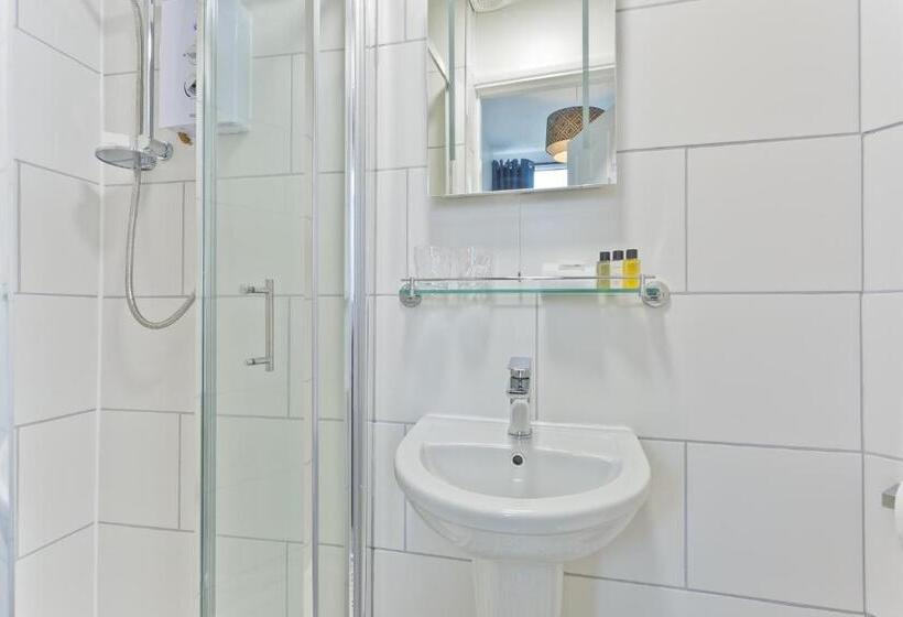 膳宿费 Broadlands Windermere