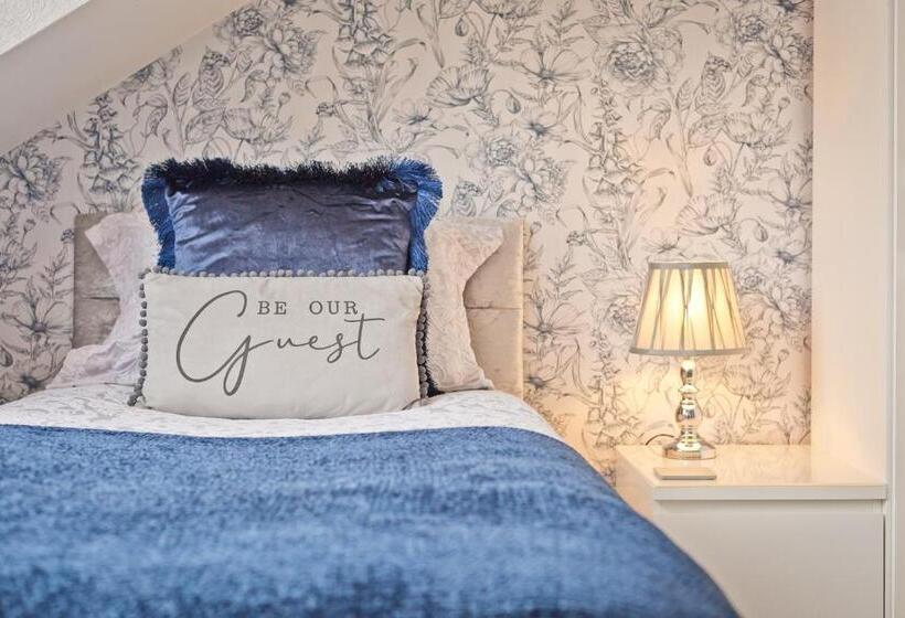 膳宿费 Broadlands Windermere