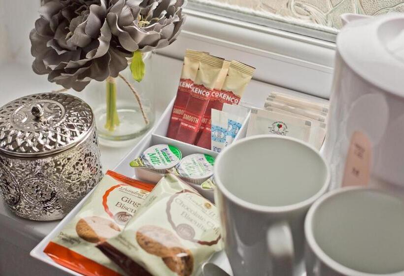 膳宿费 Broadlands Windermere