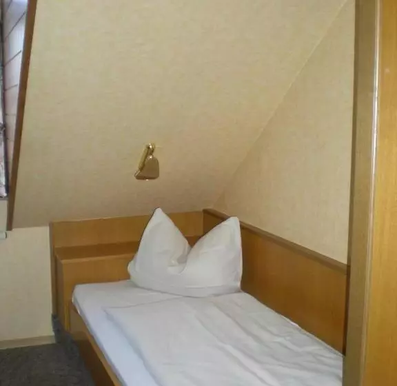 Majatalo Gasthaus Sonne Gbr