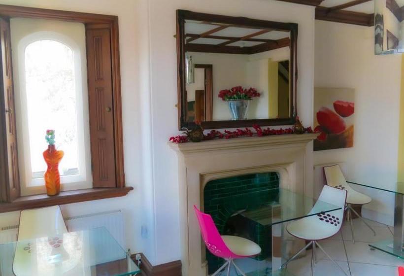 펜션 Godalming Hotel Guest House